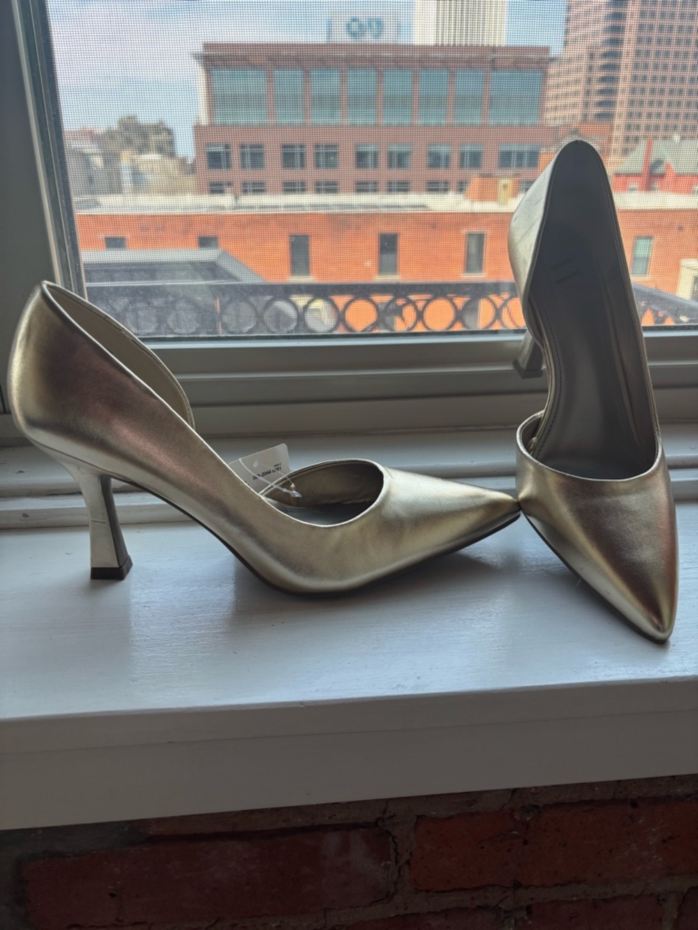 Women’s Brushed Gold 3 1/2” Pumps, NWT